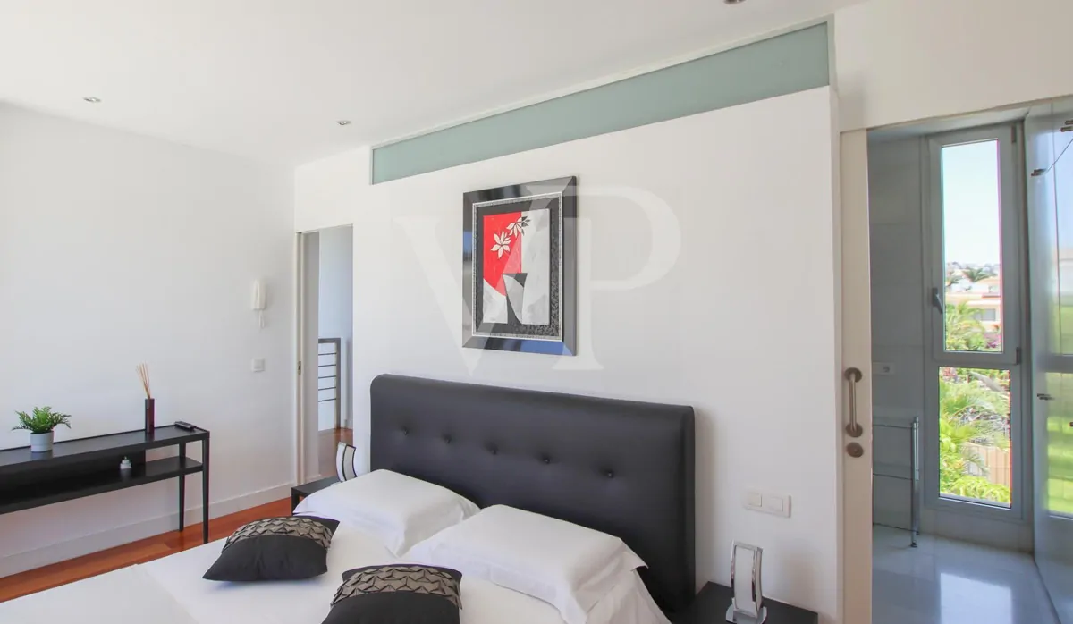 Exklusive moderne Villa mit Meerblick nur wenige Minuten vom Strand El Duque