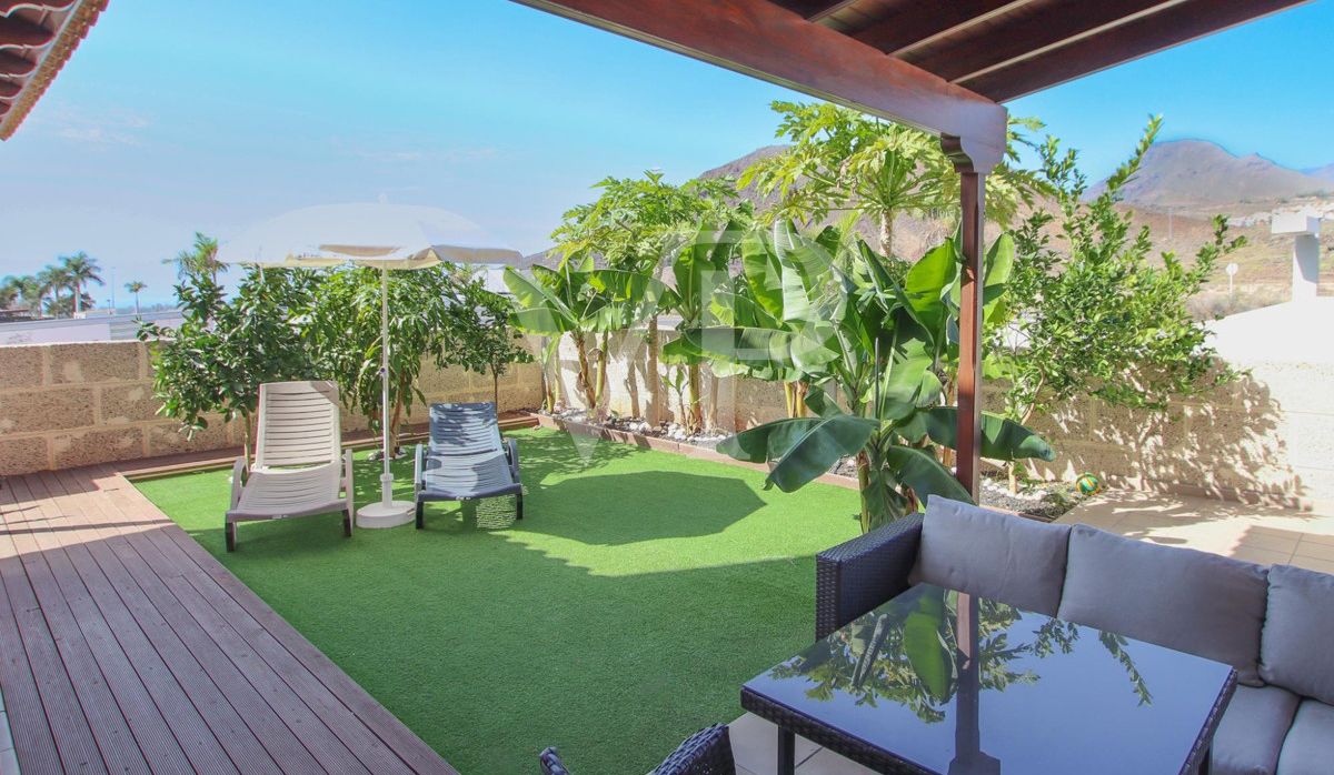 Renovierte Doppelhaushälfte mit Garten in Los Cristianos