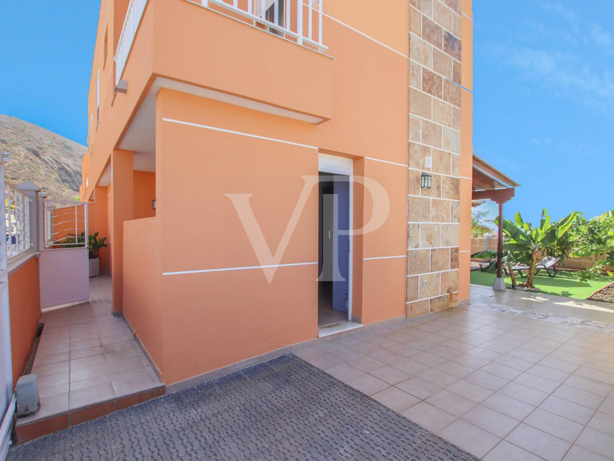 Refurbished semi detached house with garden in Los Cristianos