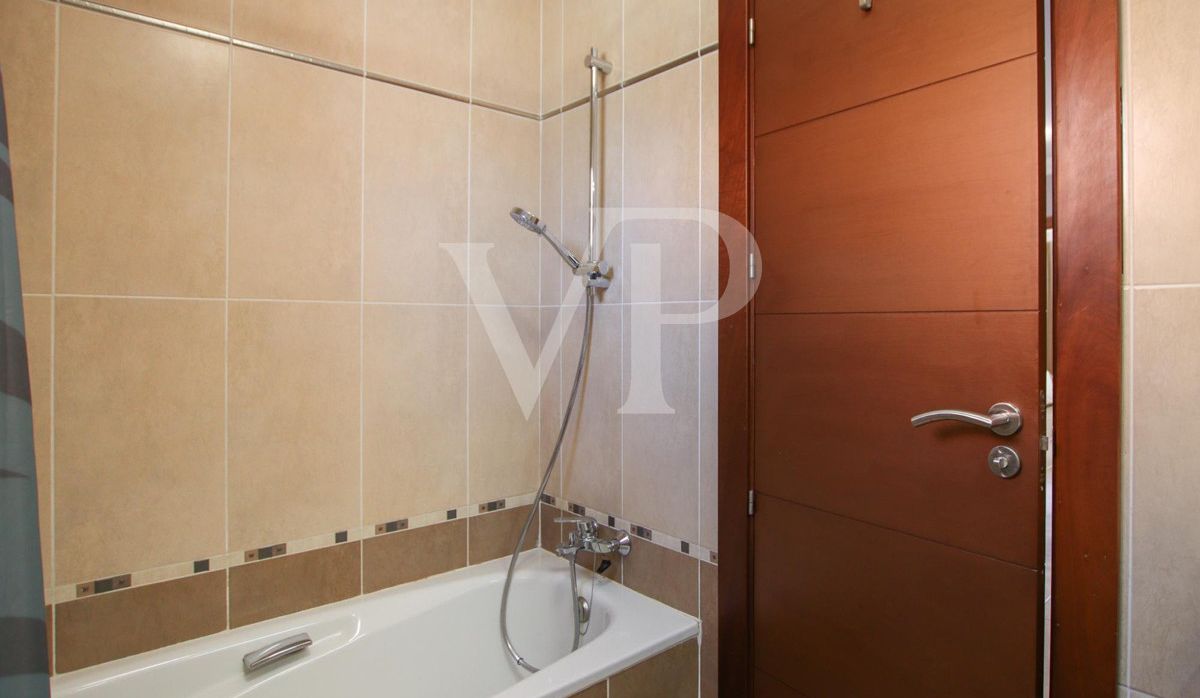 Renovierte Doppelhaushälfte mit Garten in Los Cristianos