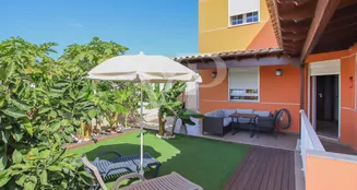 von_poll_real_estate_property_ES233184473_image_1