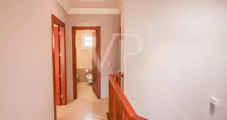 von_poll_real_estate_property_ES233184473_image_23