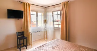 von_poll_real_estate_property_ES233184474_image_27