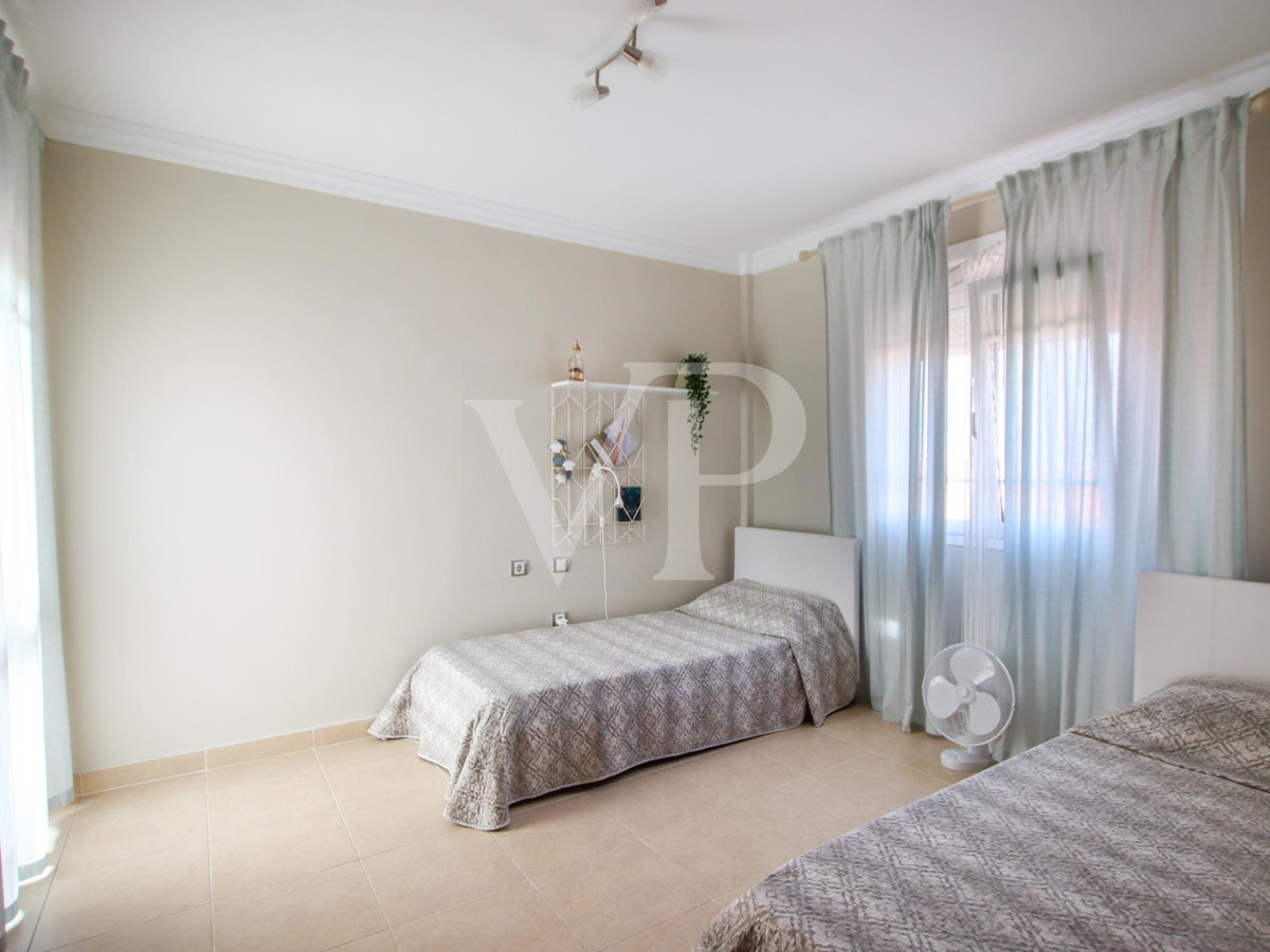 Corner semi-detached house with private pool in Los Cristianos