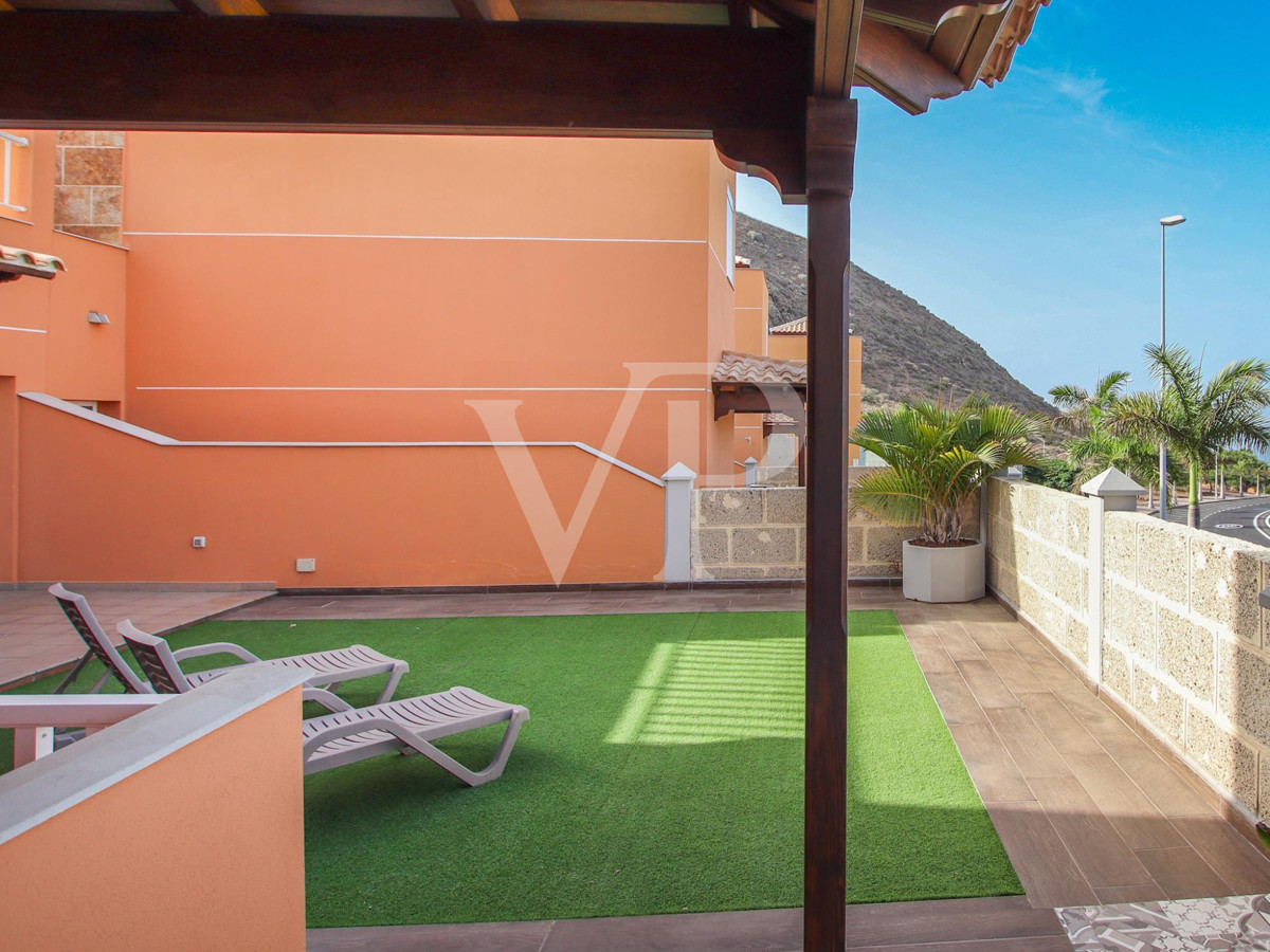 Magnificent chalet with views in Los Cristianos