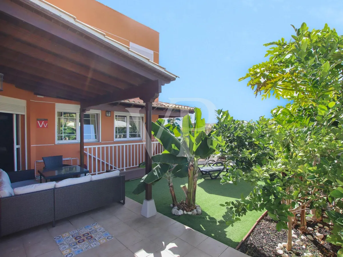Renovierte Doppelhaushälfte mit Garten in Los Cristianos