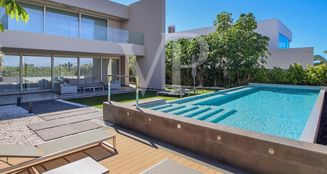 von_poll_real_estate_property_ES233184492_image_0