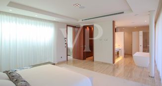von_poll_real_estate_property_ES233184492_image_22