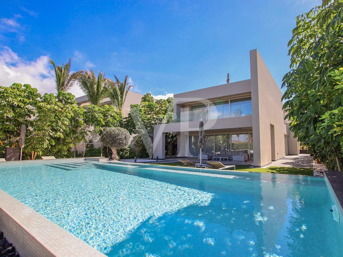 Wunderschöne Villa mit intelligentem System in Golf Costa Adeje