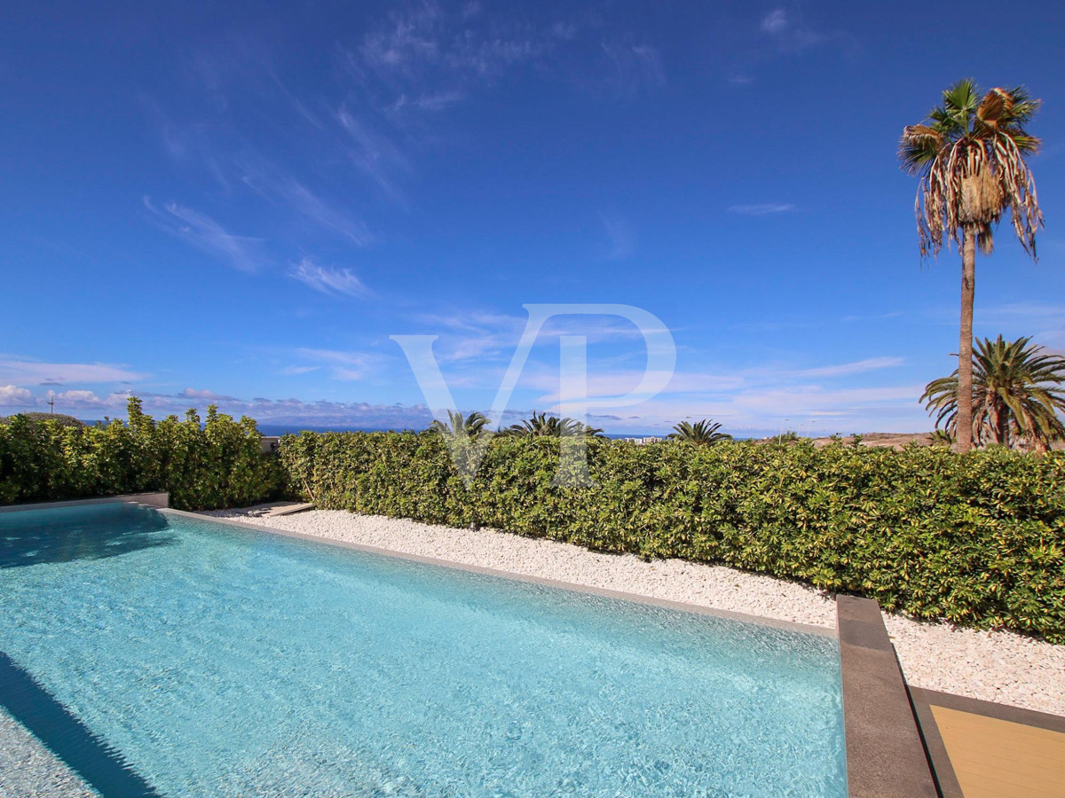 Magnificent villa with smart system in Golf Costa Adeje