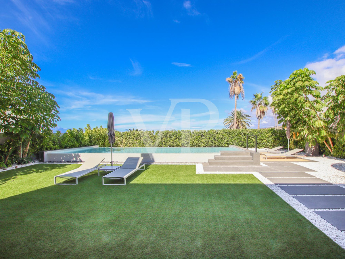 Magnificent villa with smart system in Golf Costa Adeje