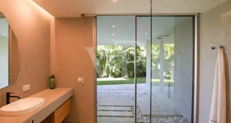 von_poll_real_estate_property_ES233184514_image_80