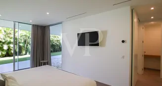 von_poll_real_estate_property_ES233184514_image_34