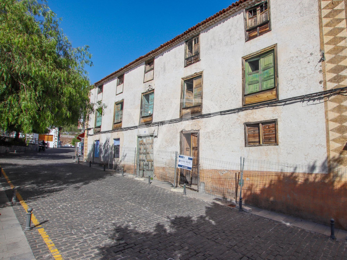 Histórica casa emblemática para reformar en el centro de Vilaflor