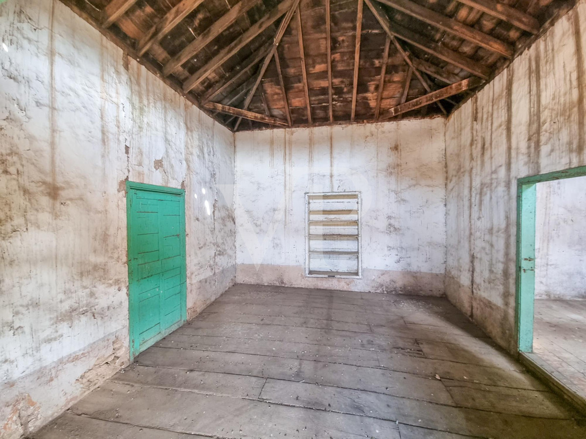 Historisches denkmalgeschütztes Haus zum Sanieren im Zentrum von Vilaflor