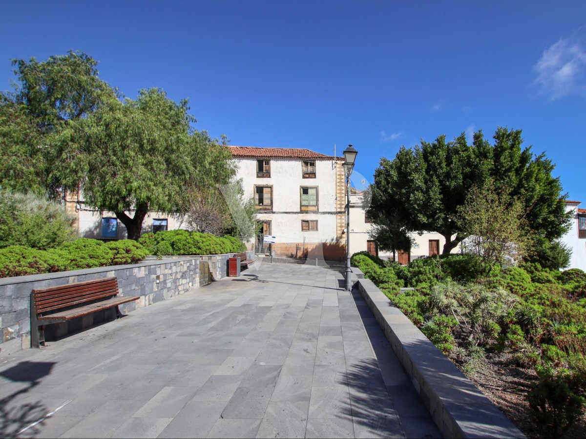 Histórica casa emblemática para reformar en el centro de Vilaflor