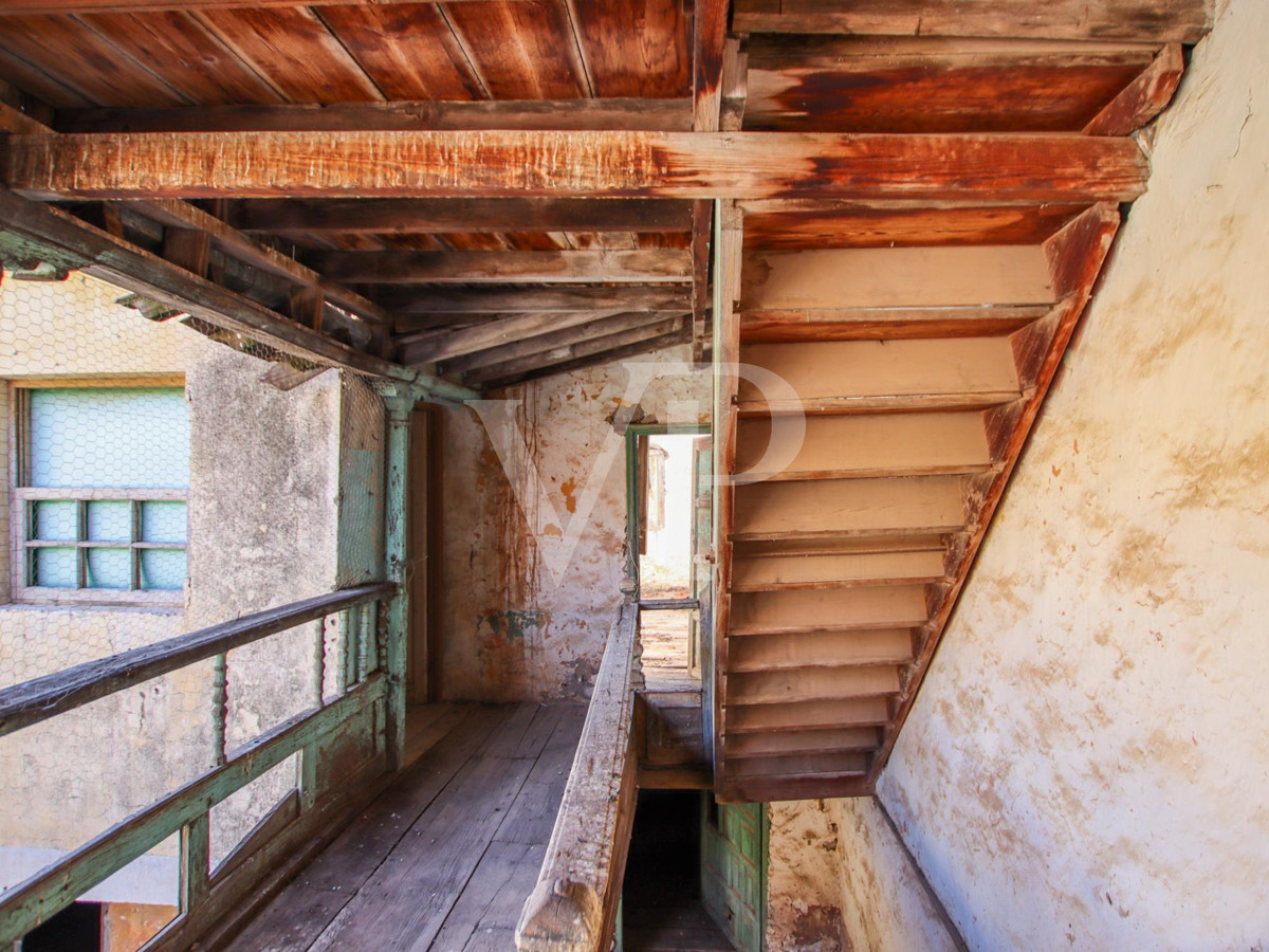 Historisches denkmalgeschütztes Haus zum Sanieren im Zentrum von Vilaflor