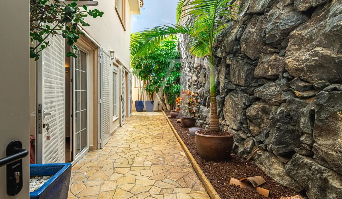 Einzigartige Villa nur wenige Schritte zum Playa del Duque in Costa Adeje