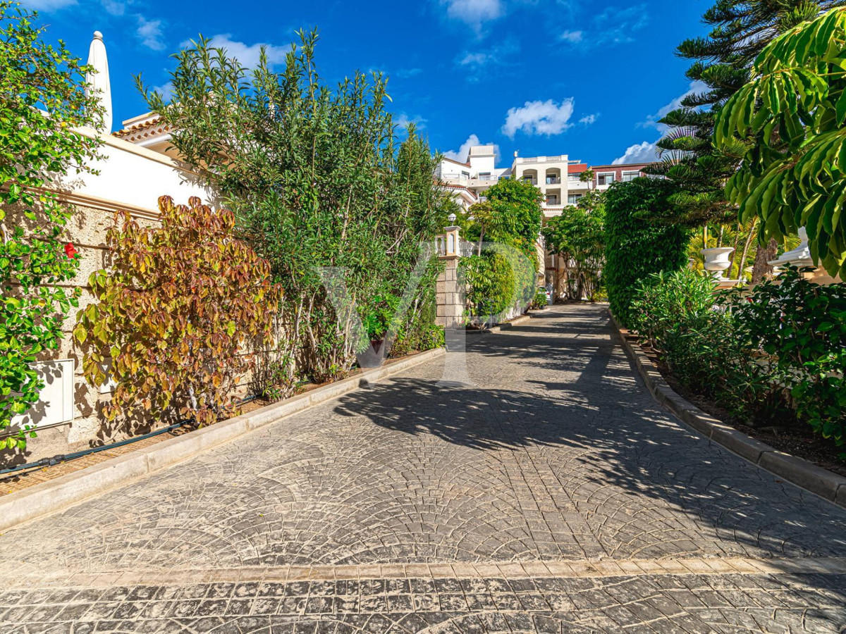 Einzigartige Villa nur wenige Schritte zum Playa del Duque