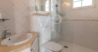 von_poll_real_estate_property_ES233184562_image_10