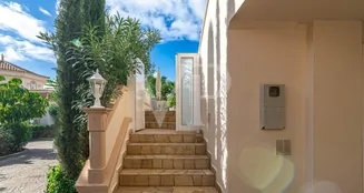 von_poll_real_estate_property_ES233184562_image_41