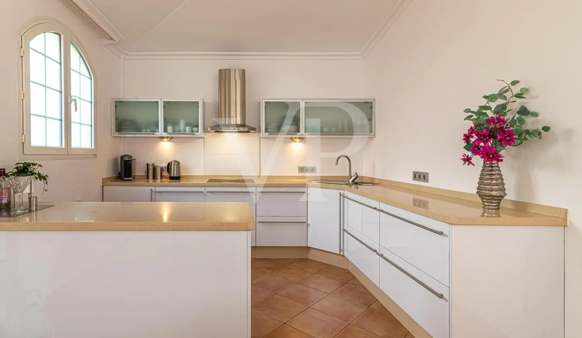 Einzigartige Villa nur wenige Schritte zum Playa del Duque in Costa Adeje