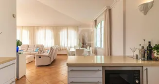 von_poll_real_estate_property_ES233184562_image_118