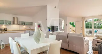 von_poll_real_estate_property_ES233184562_image_114