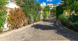 von_poll_real_estate_property_ES233184562_image_137