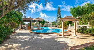 von_poll_real_estate_property_ES233184562_image_99