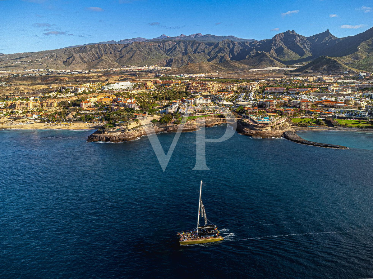 Magnífica villa a pocos pasos de la playa del Duque