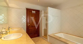 von_poll_real_estate_property_ES233184562_image_83