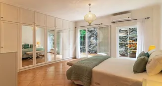 von_poll_real_estate_property_ES233184562_image_80