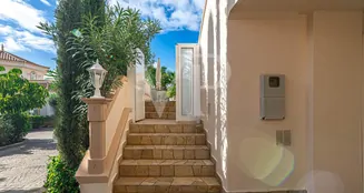 von_poll_real_estate_property_ES233184562_image_90