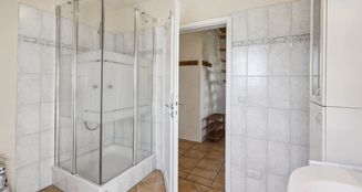 von_poll_real_estate_property_25164004_image_18