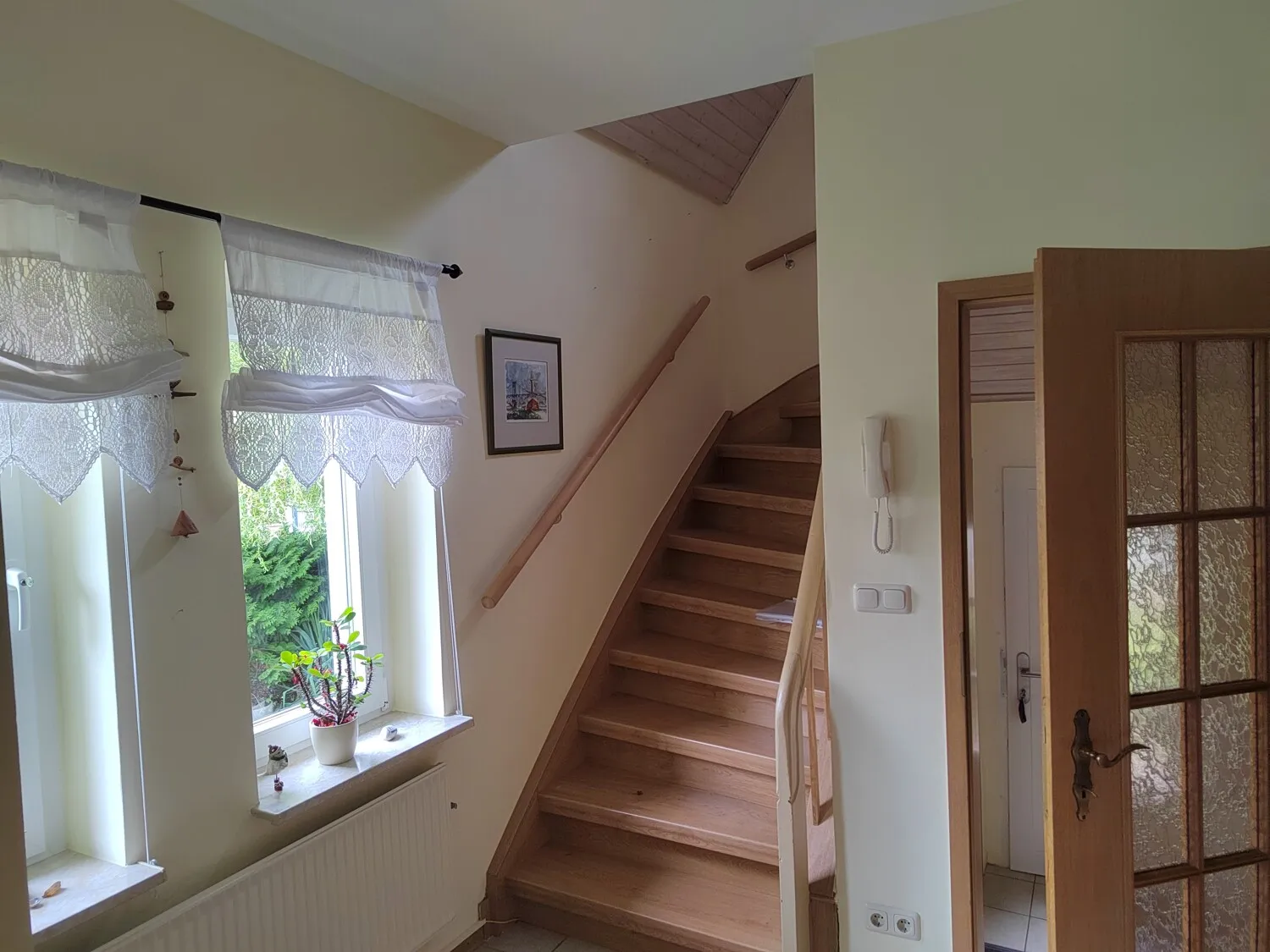 Treppe ins Obergeschoß