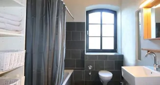 von_poll_real_estate_property_25164006_image_8