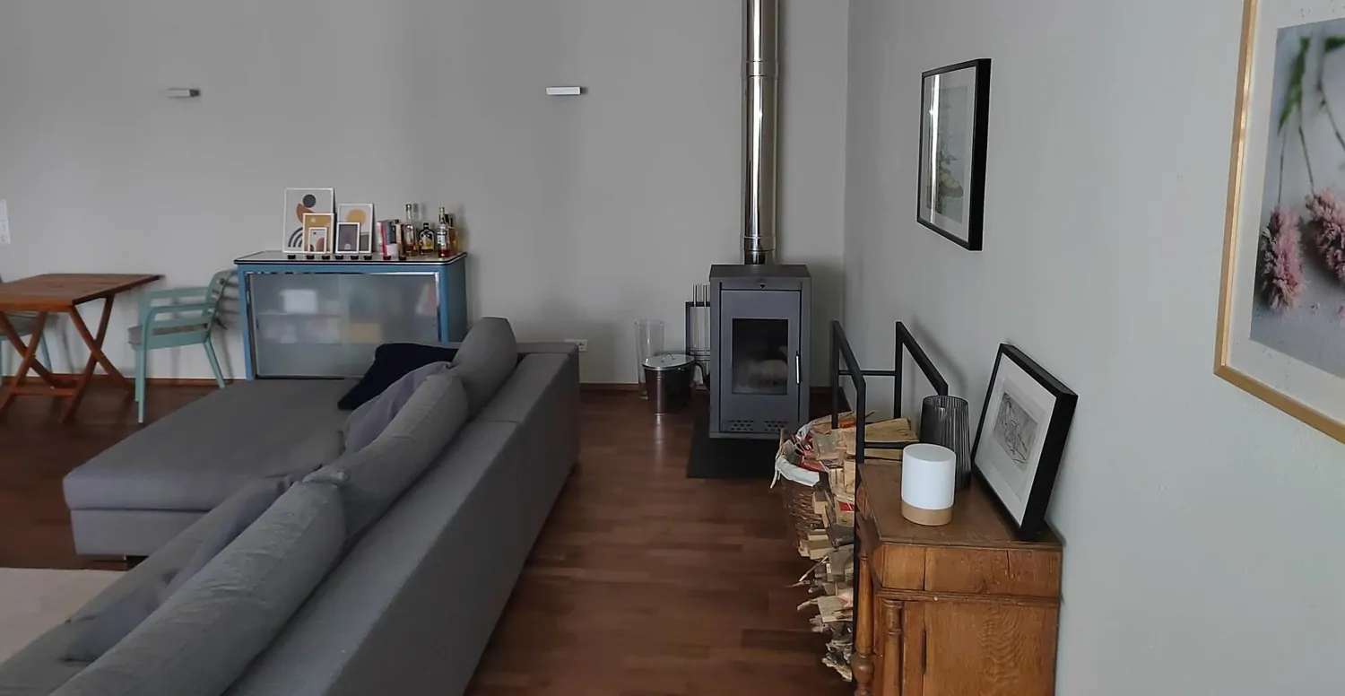 Wohnbereich mit Kamin