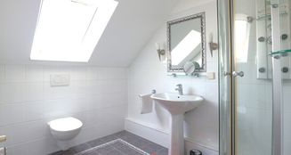 von_poll_real_estate_property_25261195_image_7