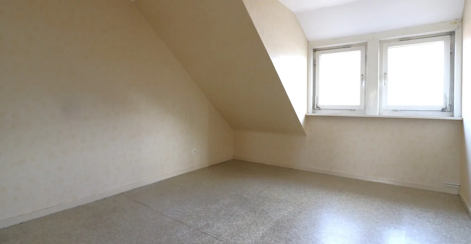 DG Schlafzimmer 2 (Durchgangszimmer)