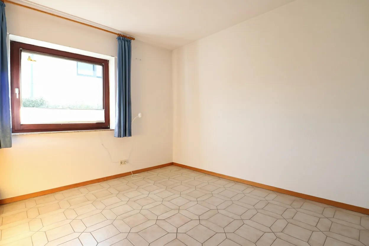 Schlafzimmer 1
