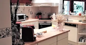 von_poll_real_estate_property_22113014_image_2