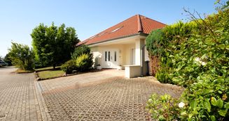 von_poll_real_estate_property_22113014_image_2