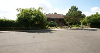 von_poll_real_estate_property_25113018_image_2