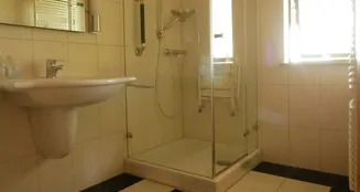 von_poll_real_estate_property_25113018_image_14