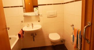von_poll_real_estate_property_25113018_image_18