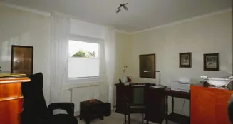 von_poll_real_estate_property_25113010_image_9