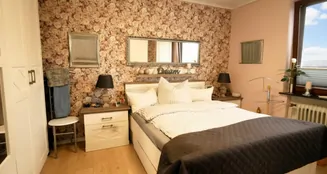 von_poll_real_estate_property_25113027_image_5