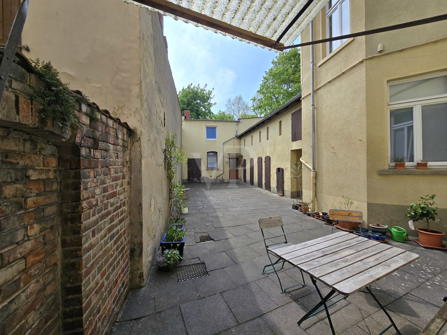 Innenhof Blick zur Remise