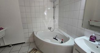 von_poll_real_estate_property_25113012_image_6